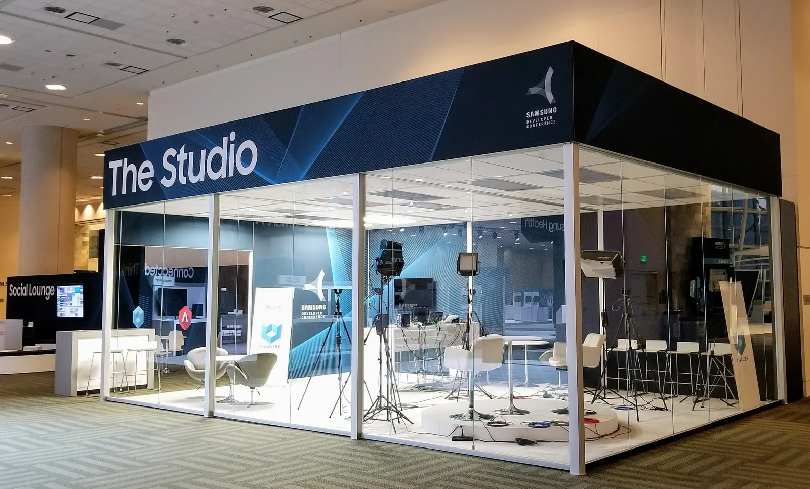 Samsung 2017 3 — SEG project by IAC
