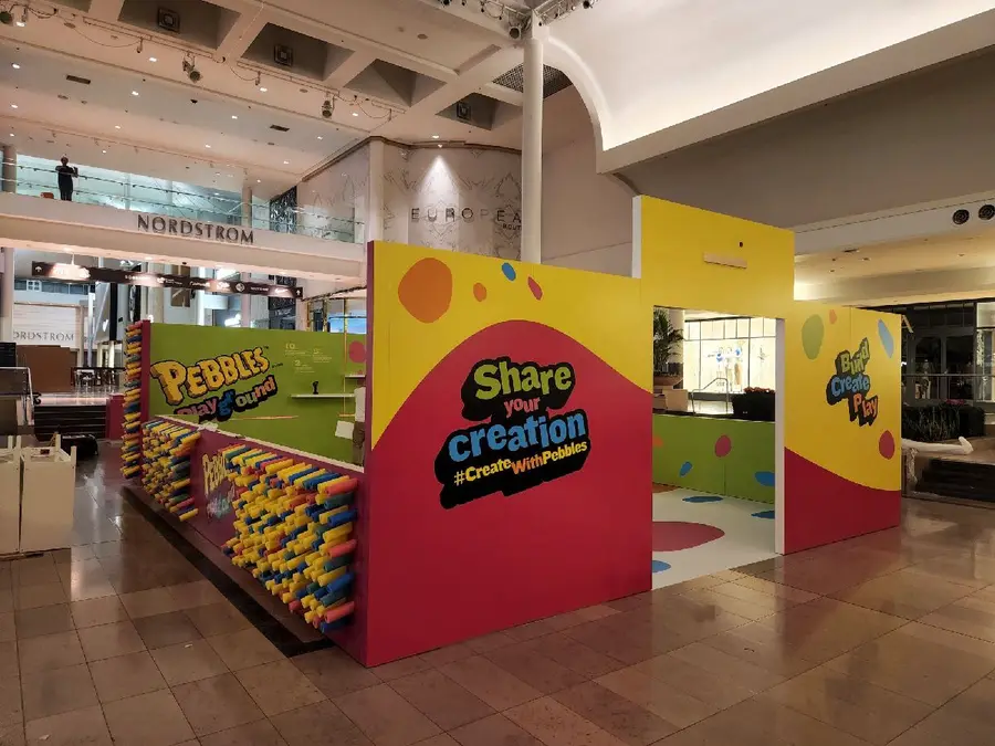 Pop up Shop. Pressure sensitive vinyl and floor graphics — large format project produced by IAC in Toronto