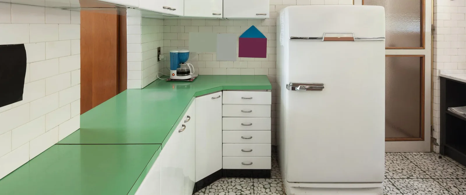 Faux period kitchen counter finish in vinyl — produced by IAC, Toronto
