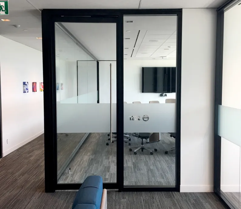 Traveler — interior graphics produced and installed by IAC, Toronto