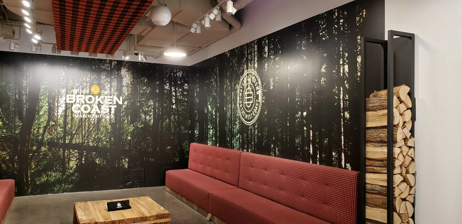 Bonnefire 2 — interior graphics produced and installed by IAC, Toronto